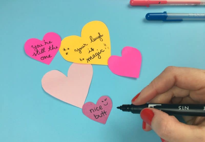 Love letters aren't just for Valentine's Day! Send good vibes all year with handwritten letters.| pageflutter.com