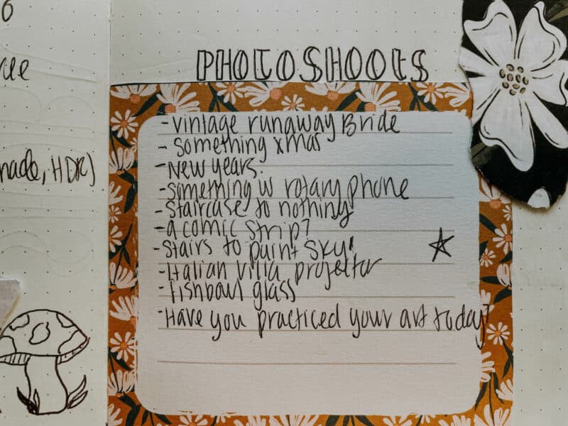 A journal entry listing photoshoots to do